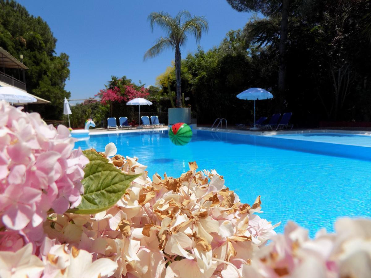 Lefkas Blue Hotel Nikiana Exterior foto